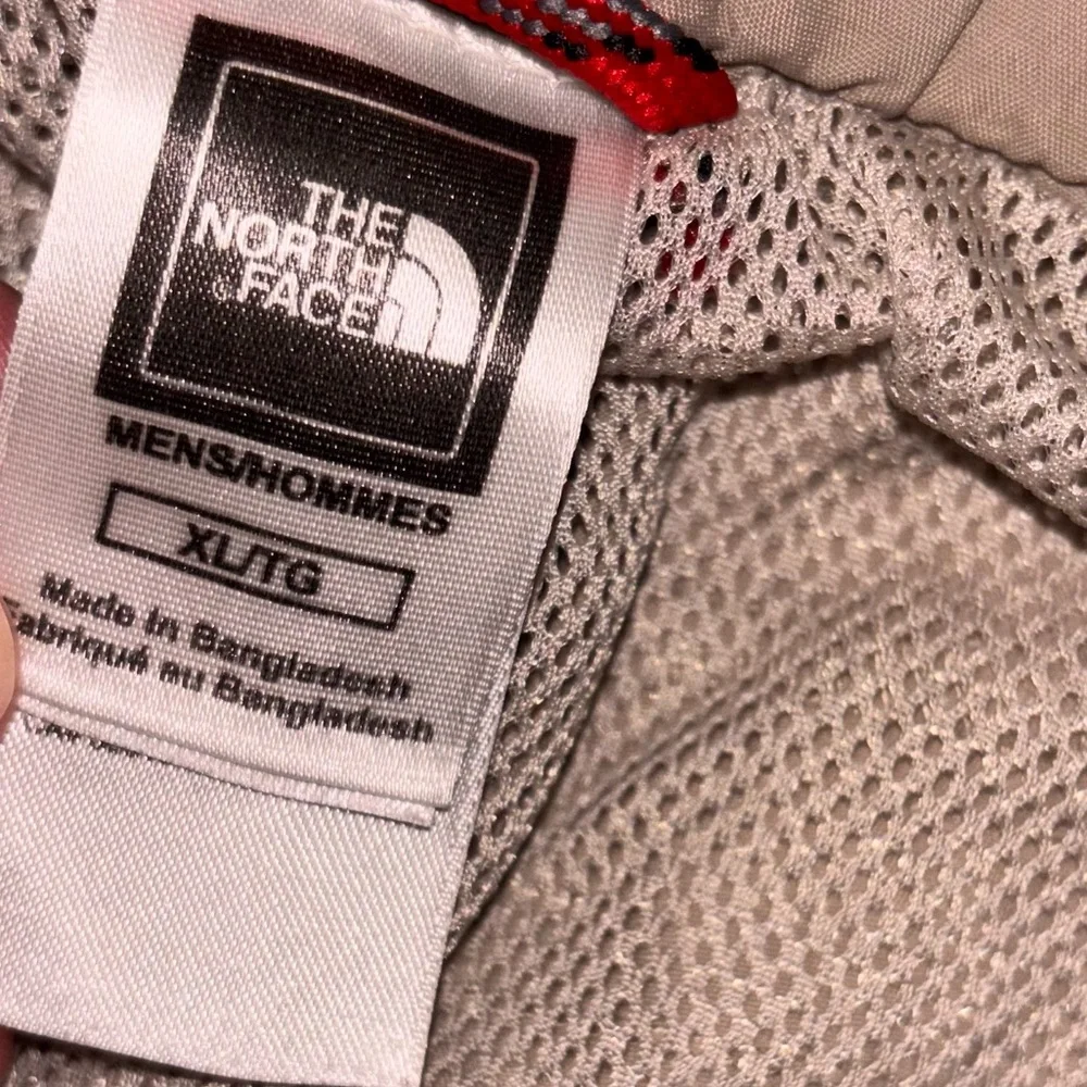 The North Face XL Tan Swim Trunks Outdoor Shorts mesh liner river ocean canoe